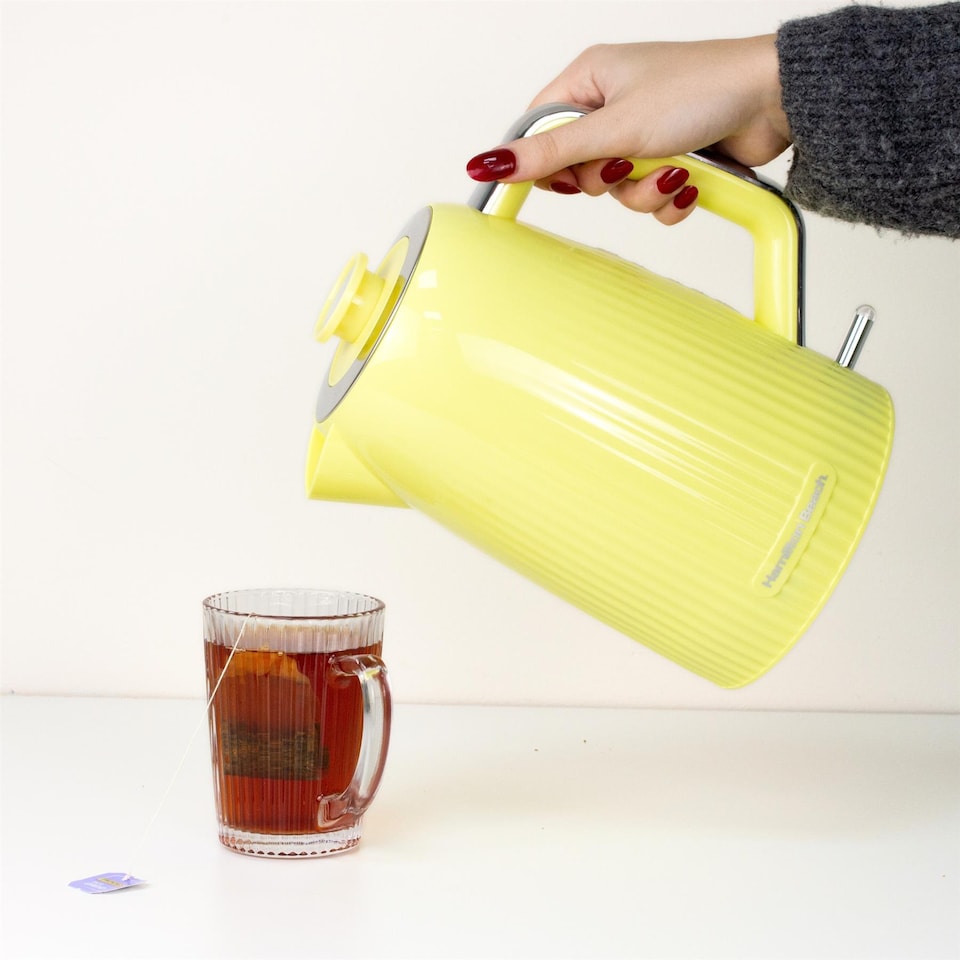 image 1 of Hamilton Beach Miami Kettle & Toaster Set Banana Split