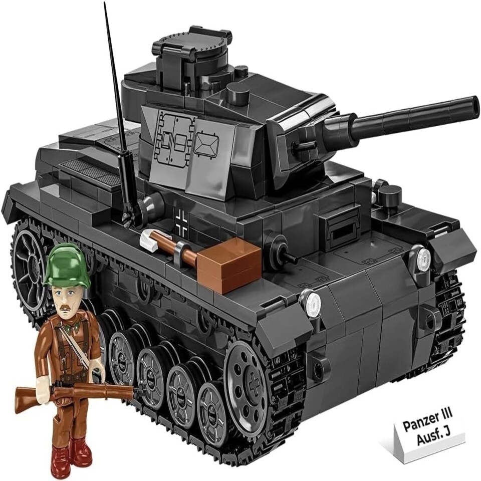image 1 of Cobi - World War II - Panzer III Ausf. J 590 pcs