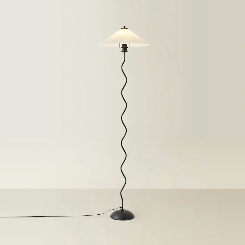 image 1 of ValueLights Wiggle Black Metal Floor Lamp with Origami Pleated Shade Black