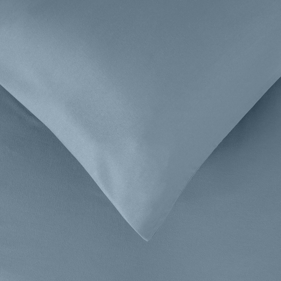 image 1 of OHS Soft Microfibre Plain Duvet Cover and Pillowcase Set, King - Blue