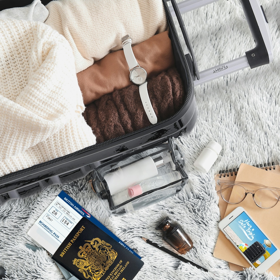 image 1 of Flight Knight 29" Extra Large Suitcase – 20kg Capacity Hard Shell Check-In Luggage with 4 Wheels  100+ Airlines Approved: Ryanair, EasyJet, Jet2, Wizz Air, BA | Black | Black Gloss | Large