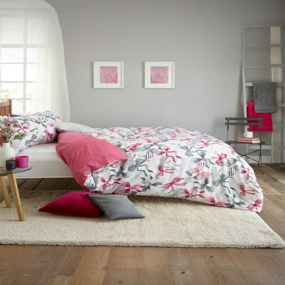 image 1 of Bows Design Cotton Rich Duvet Cover Set – 200 Thread Count Soft & Breathable Bedding | Pink | Single