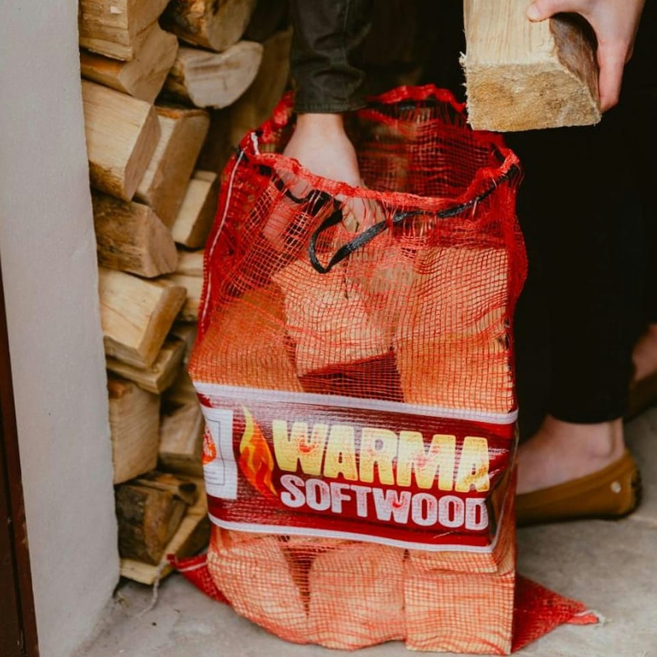 image 1 of Warma 1 x 25L Softwood Net & 1 x 27L Hardwood Net Logs