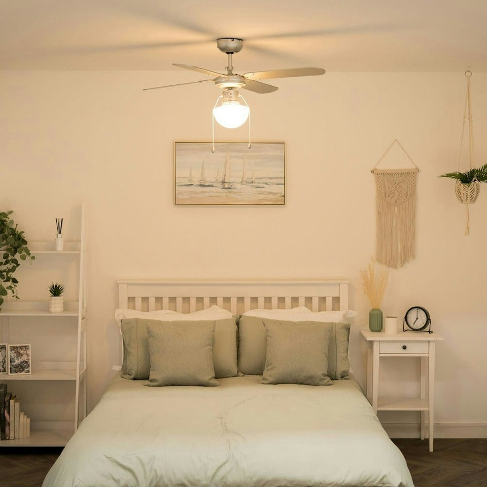 image 1 of ValueLights Mirage Silver Ceiling Fan Light