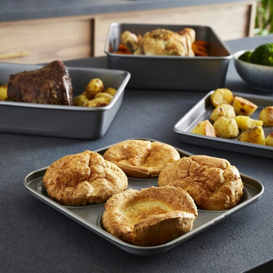 image 1 of Morphy Richards Yorkshire Pudding Tray, Oven Tray and Roasting Tin Set