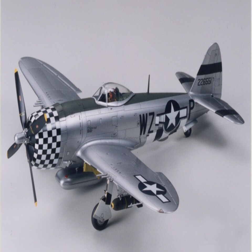 Tamiya Republic P-47D Thunderbolt Bubbletop (1:48 Scale)