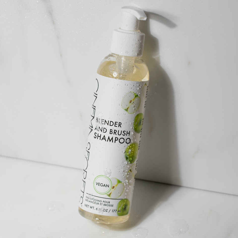image 1 of Cinema Secrets Blender and Brush Shampoo