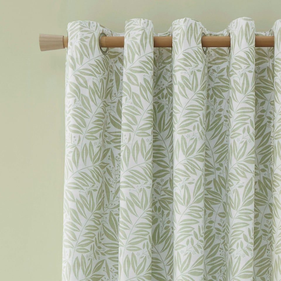image 1 of Catherine Lansfield Sorrel Leaf 66x90 Inch Fully Reversible Eyelet Curtains Green