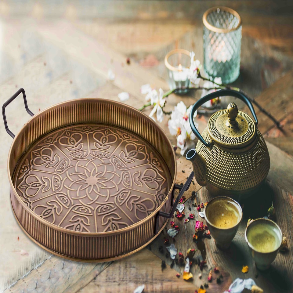 image 1 of Gold Round Serving Tray - 5 cm (H) x 52 cm (W) x 42 cm (D)