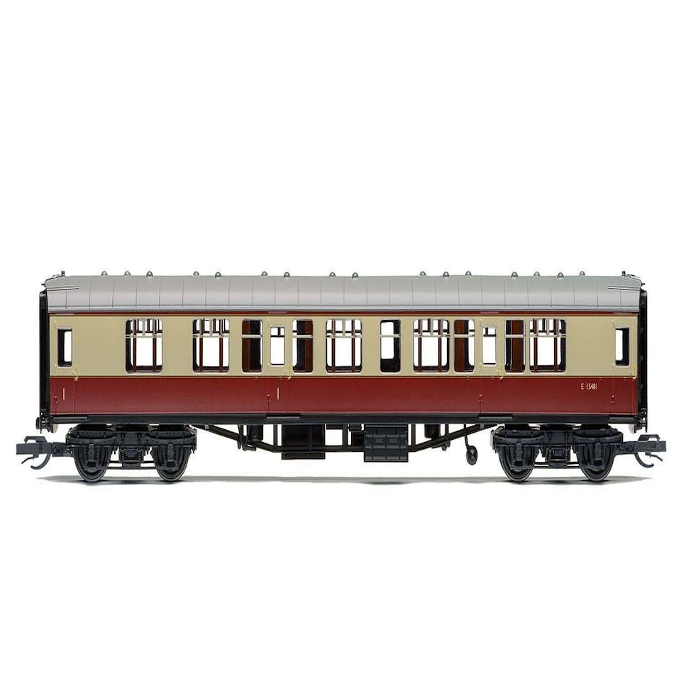 Hornby TT:120 Mk1 Composite Corridor Coach E15303 BR
