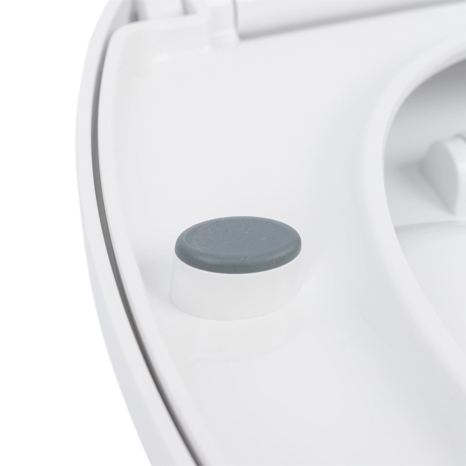 image 1 of Harbour Housewares Soft Close Family Toilet Seat - White | White | White