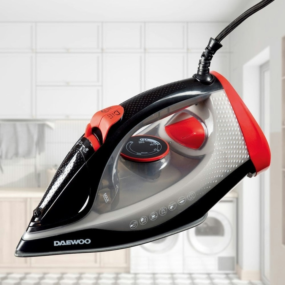 image 1 of Daewoo Ultra Glide 2600W High Burst Steam Iron Ceramic Soleplate Self Clean Auto Off