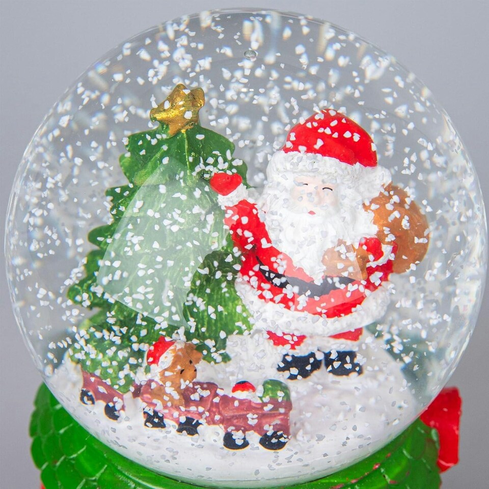 image 1 of 10x15cm Christmas Snowglobe