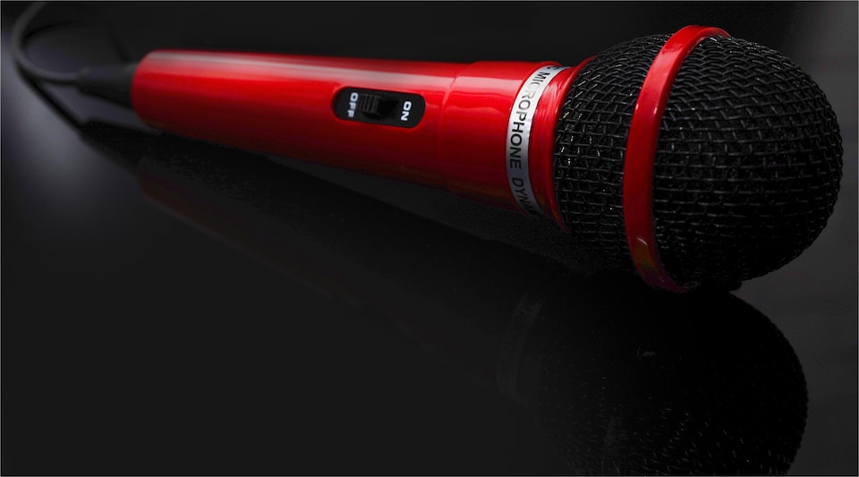 image 1 of Red Plastic Microphone 3.5mm