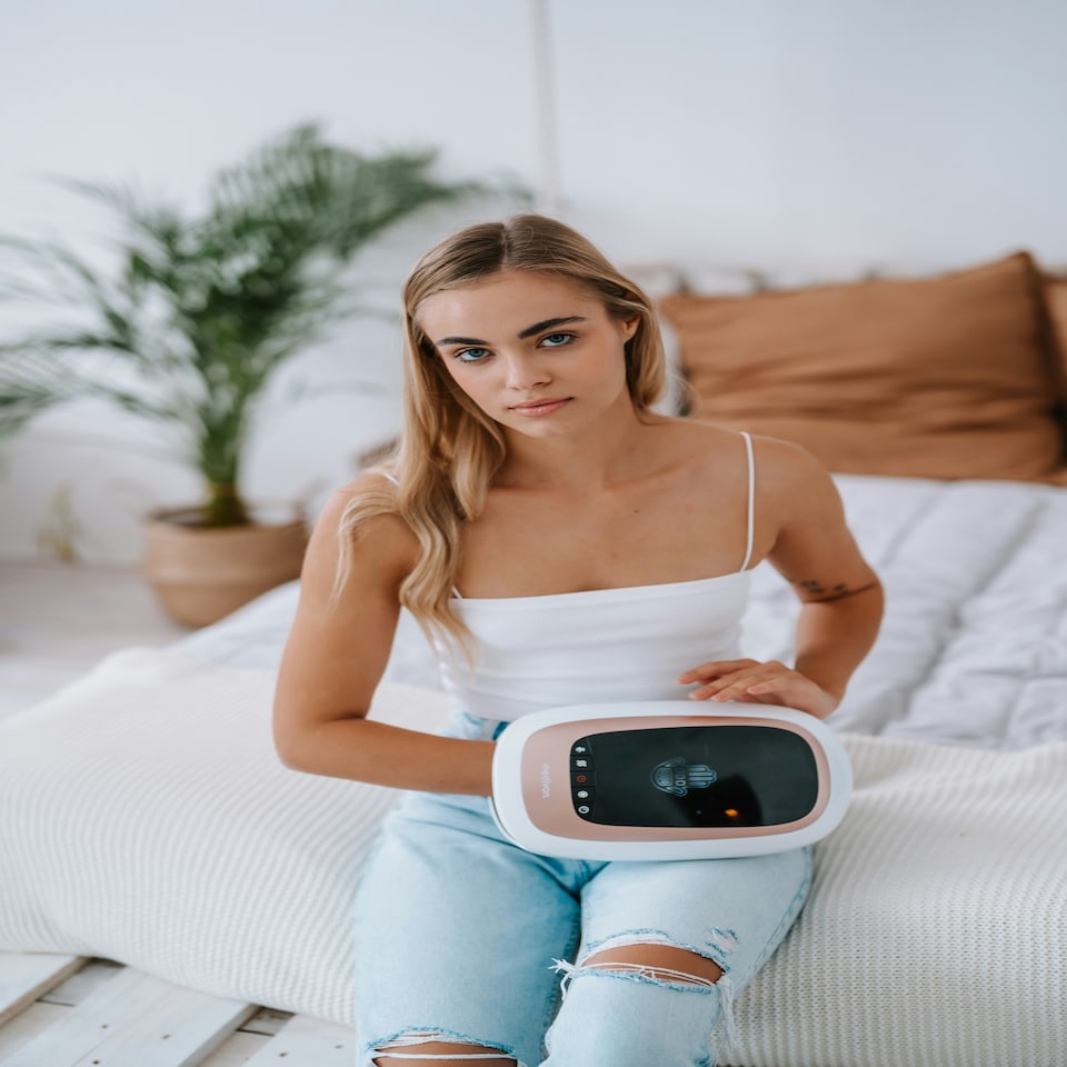 image 1 of Medivon Hand LUX Massager White