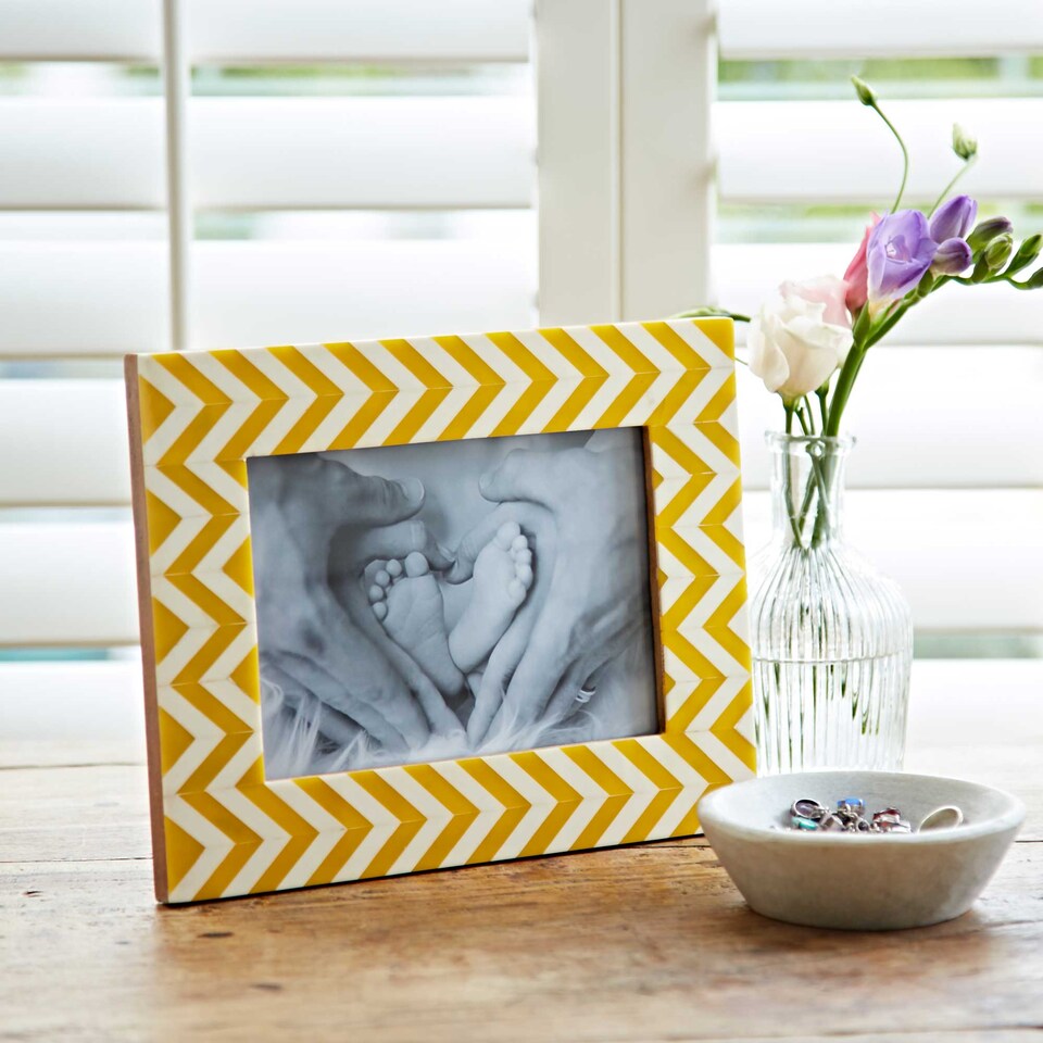 image 1 of Asin Yellow Chevron Patterned Photo Frame