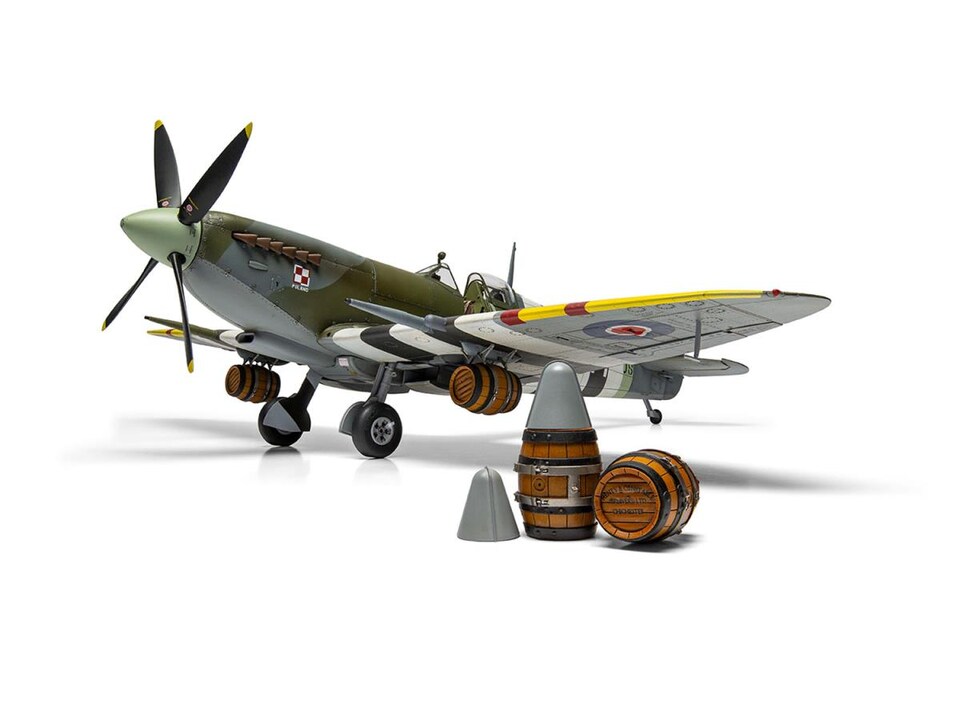 image 1 of British Supermarine Spitfire MkXIc Flying Dray (1:24 Scale)