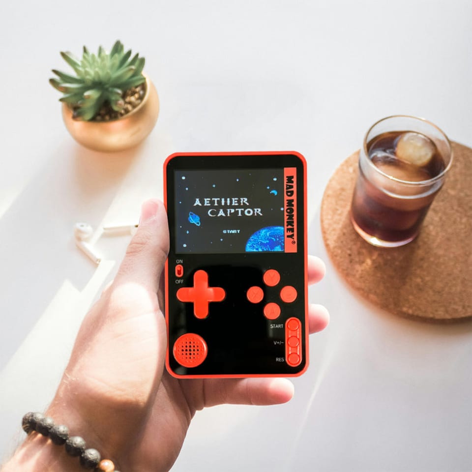 image 1 of Mad Monkey - Retro Slim Console - incl. 300x 8-Bit Games