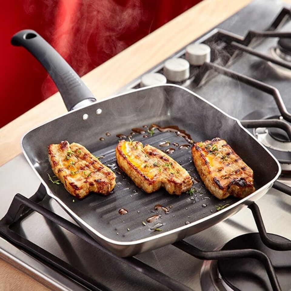 image 1 of Judge Everyday Non-Stick 24cm Grill Pan