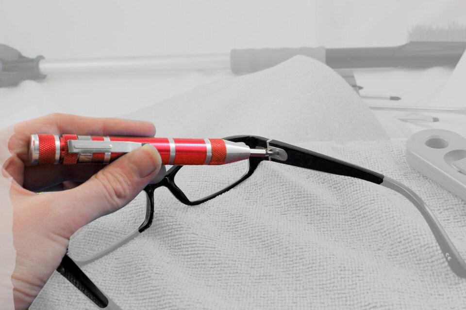 image 1 of Dekton 9-In-1 Precision Screwdriver Set