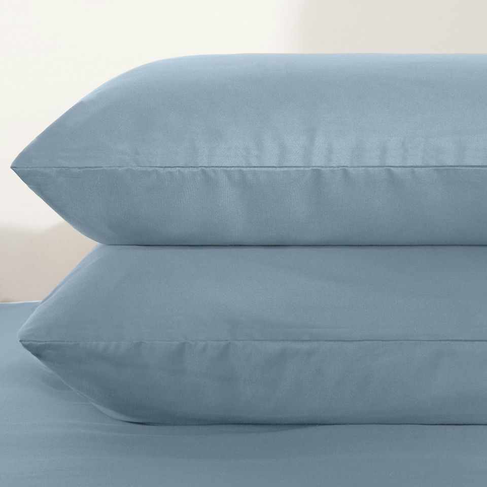 image 1 of OHS Soft Microfibre Plain Duvet Cover and Pillowcase Set, King - Blue