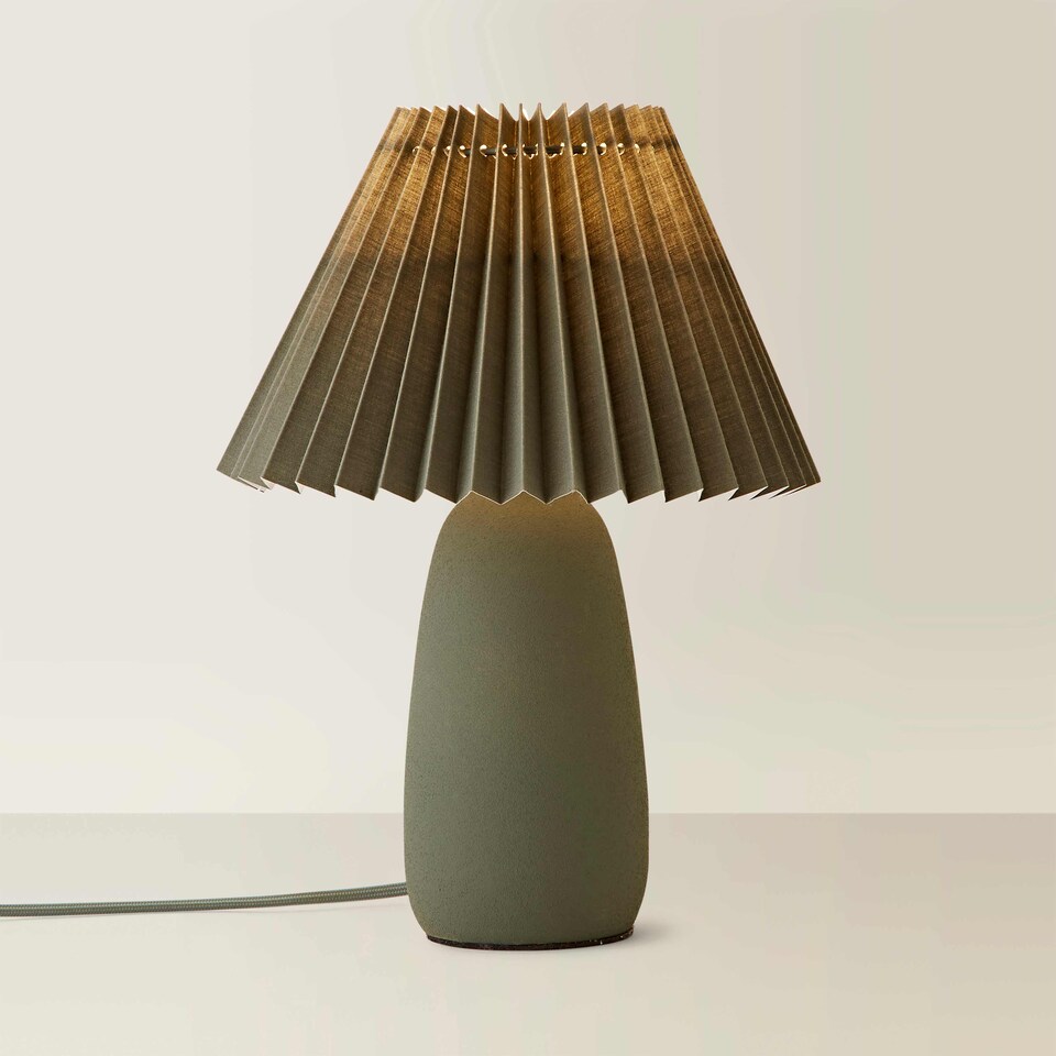 image 1 of ValueLights Taggie Green Origami Table Lamp | Green