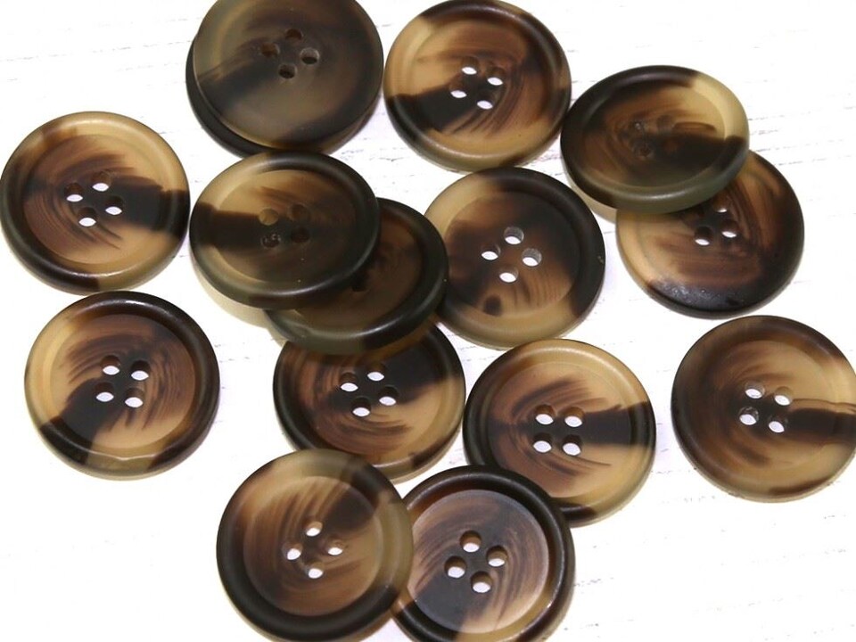 Dill Beige & Brown Round Plastic Buttons for Dressmaking - 15mm - per value pack of 20