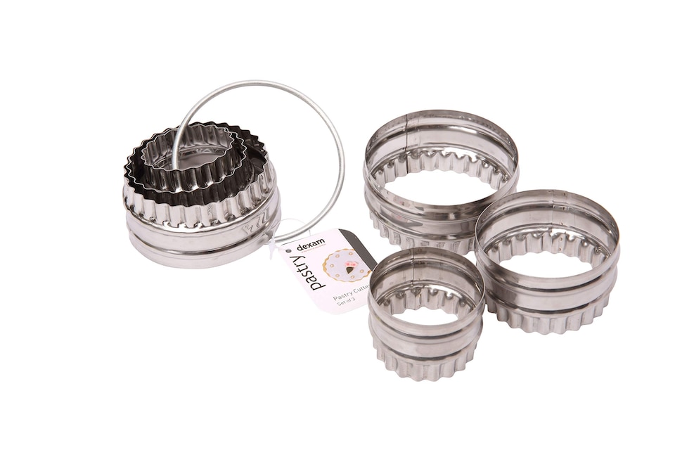 Set of 3 Crinkled and Plain Cookie Cutters on Ring