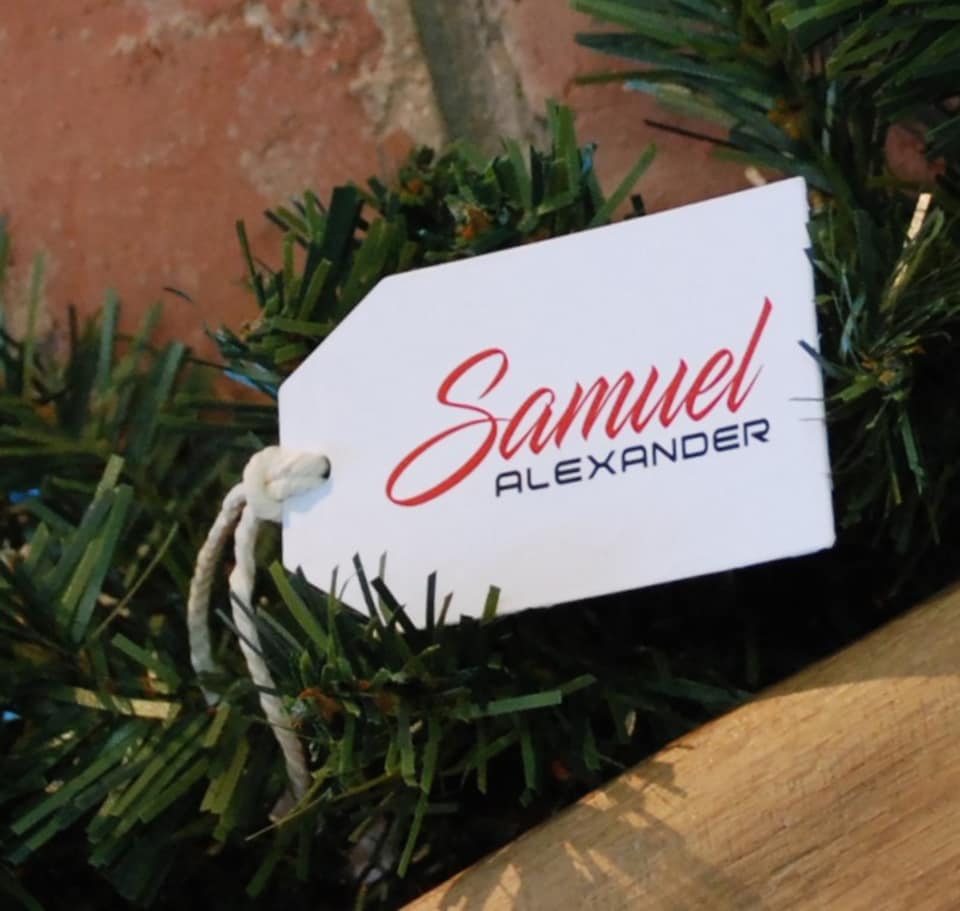 image 1 of 270cm (9ft) x 25cm Samuel Alexander Pine Christmas Garland Decoration Green