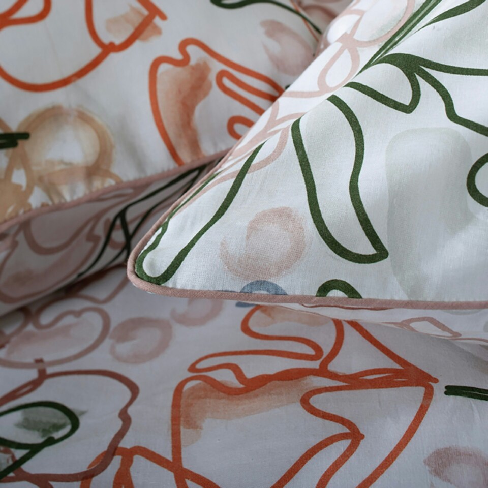 image 1 of Naive Floral Cotton Duvet Set – Stylish Bedlinen with Floral Design White | Multi | King