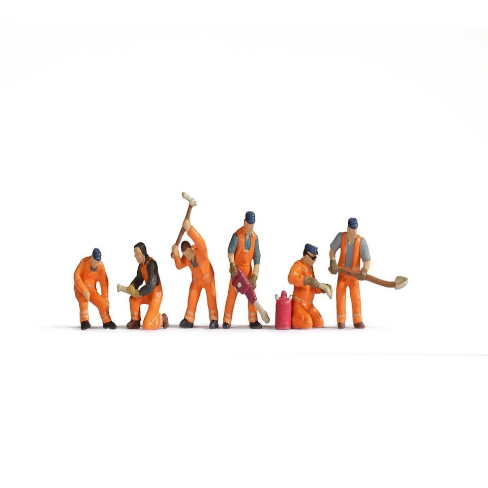image 1 of Gaugemaster TT120 Railway Track Workers (6) Figure Set