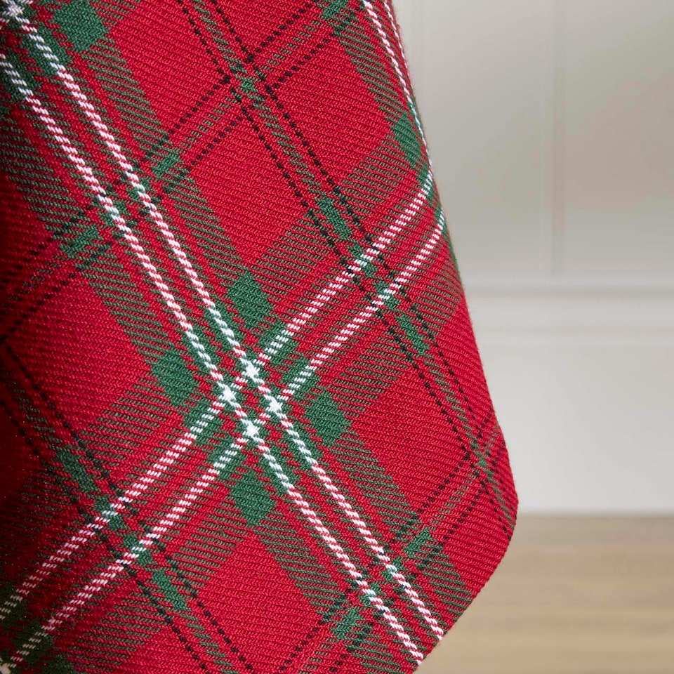 image 1 of Homescapes Red Prince Edward Tartan Christmas Tablecloth - 137 x 178 cm | Red | 137cm x 178cm (54" x 70")
