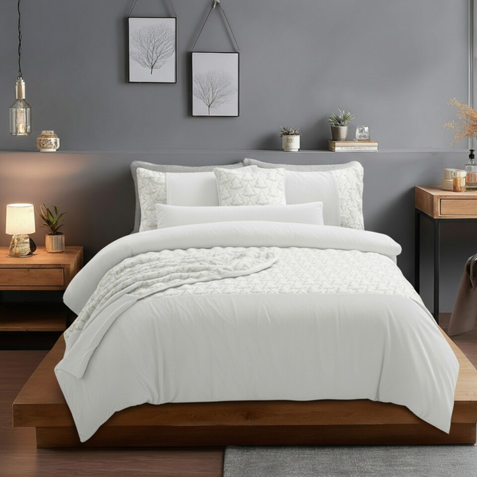 image 1 of Ultra Soft Teddy Duvet Cover Set Christmas Tree Cozy Fleece Bedding | White | Super King