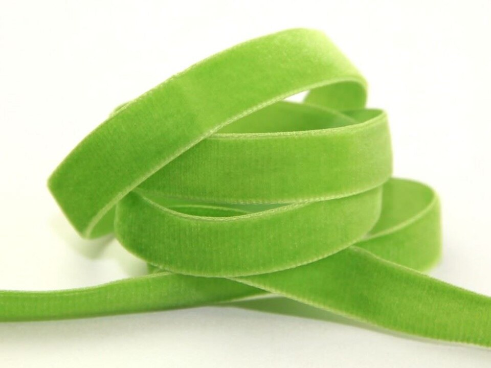 Berisfords 9611 Reseda 50mm Velvet Ribbon Mini Roll for Dressmaking - per 5 metre roll