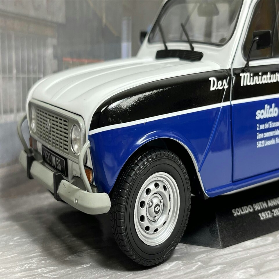 image 1 of Renault R4F4 Solido 90th Anniversary Edition 1:18 Solido 1802207
