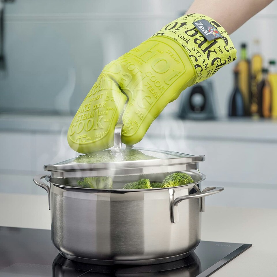 image 1 of Steam Stop™ Waterproof Silicone Single Oven Glove Green