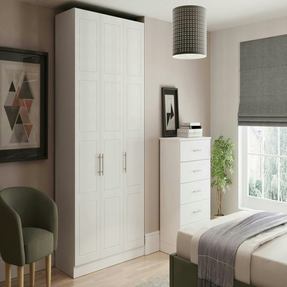 image 1 of Shaker White Double Wardrobe with Double Rail White