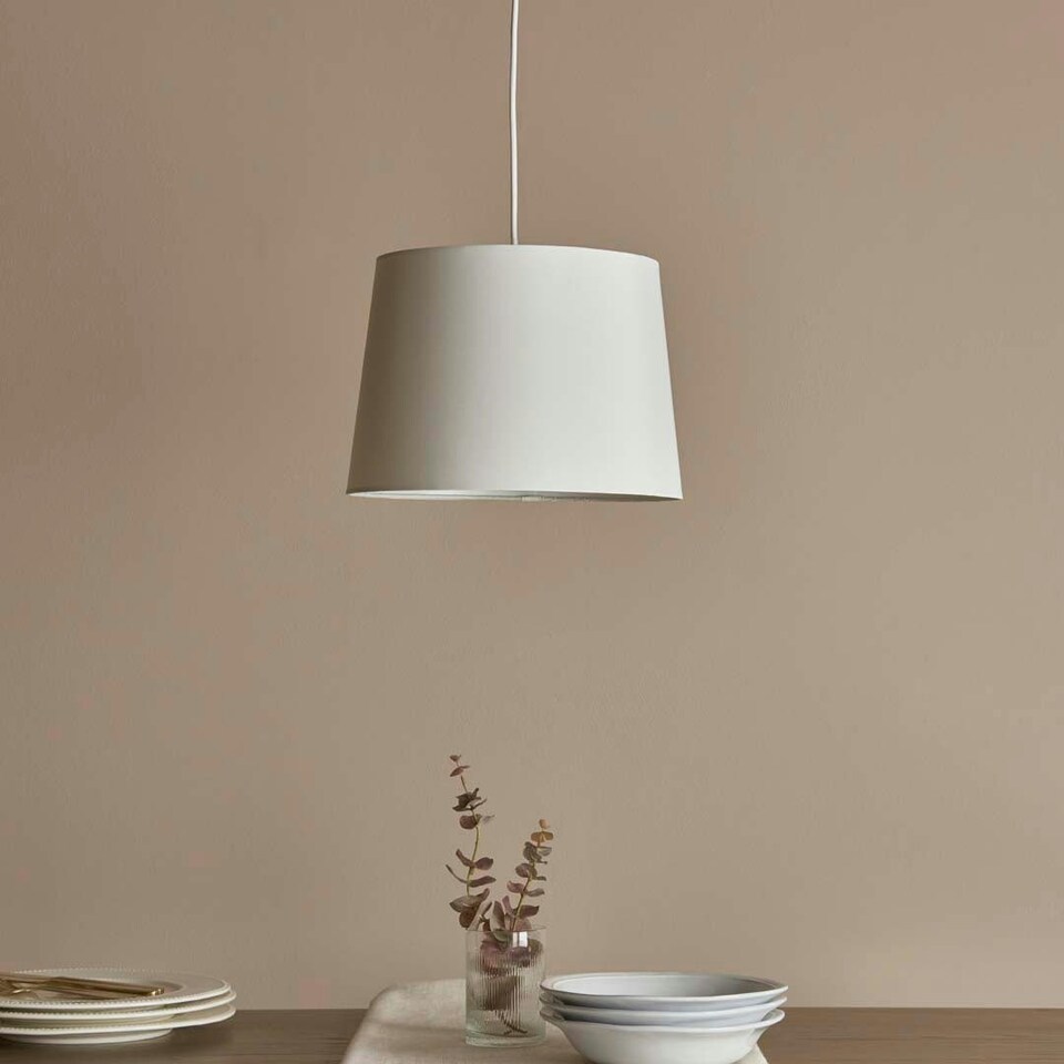 image 1 of Tiverton 25x21 Ivory Shade