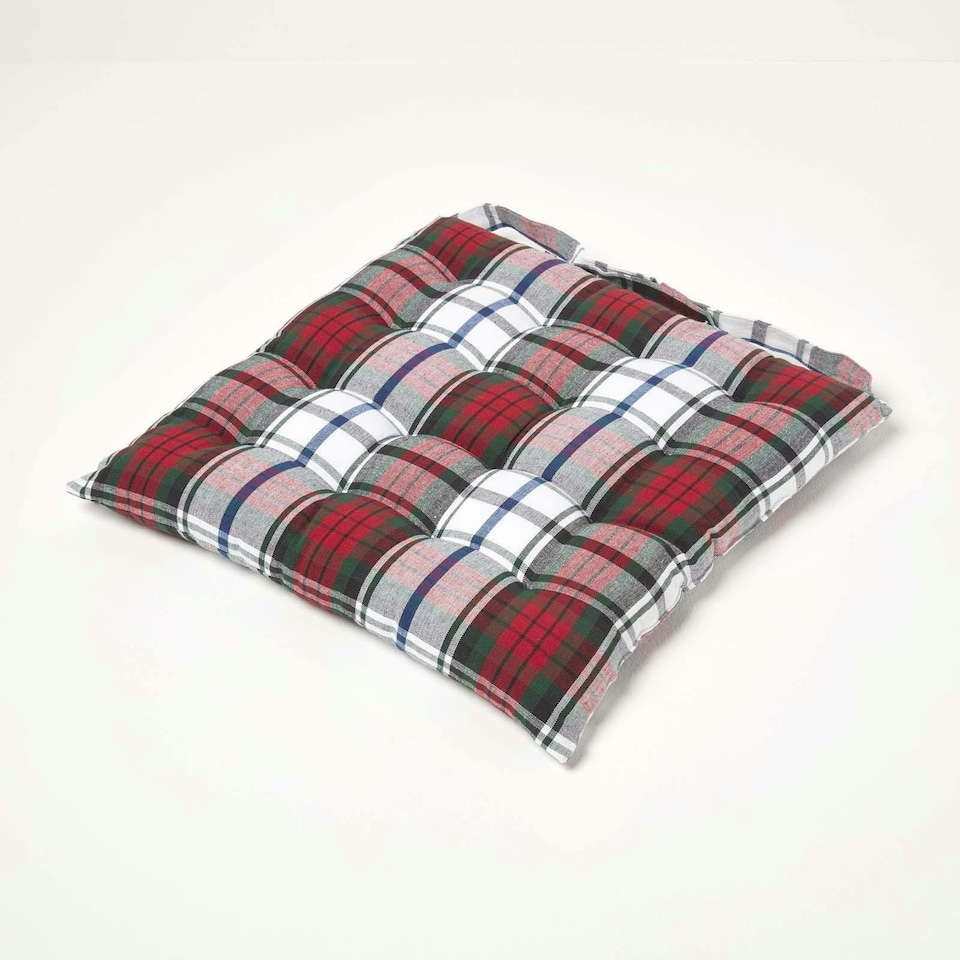 image 1 of Homescapes 4 x Seat Pads Luxury Cotton Tartan Indoor Outdoor Garden Dining Cushion | Red | 40 x 40 cm | 4