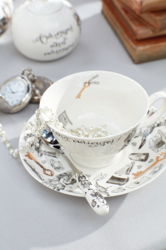 image 1 of V&A Alice in Wonderland Teaspoon Set 4 Piece