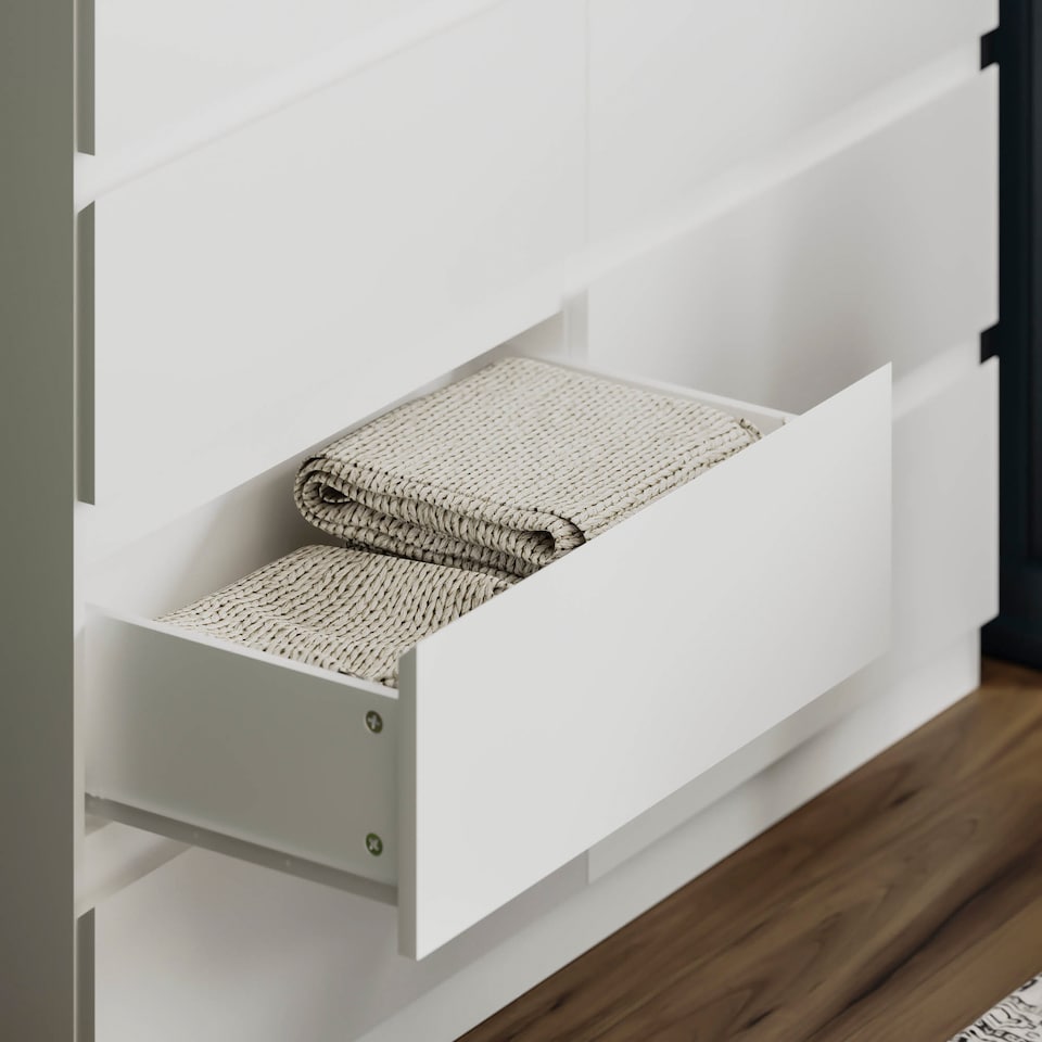 image 1 of Vida Designs Denver 8 Drawer Chest of Drawers Bedroom Storage, White