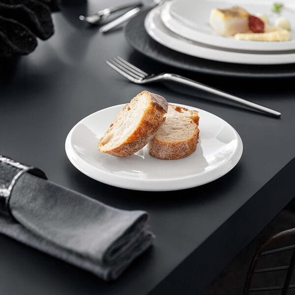 image 1 of Villeroy & Boch New Moon Bread & Butter Plate