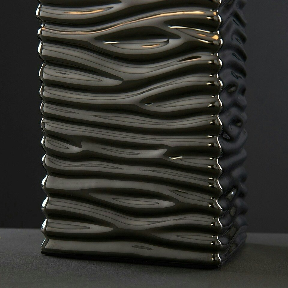 image 1 of ValueLights Etienne Polished Silver Table Lamp and E14 Candle LED 4W Warm White 3000K Bulb