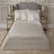 Cavendish Bedspread Cream Cream | Cream
