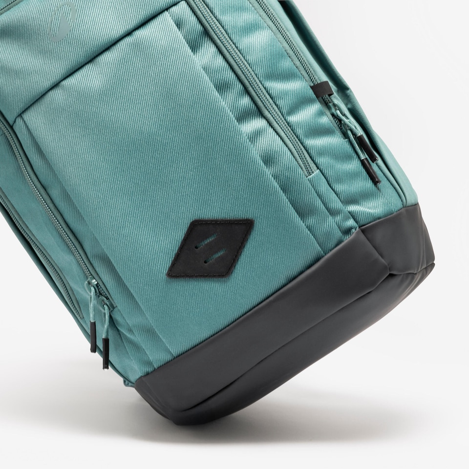 image 1 of Decathlon Multi-pocket hiking backpack 16 L, Escape 500