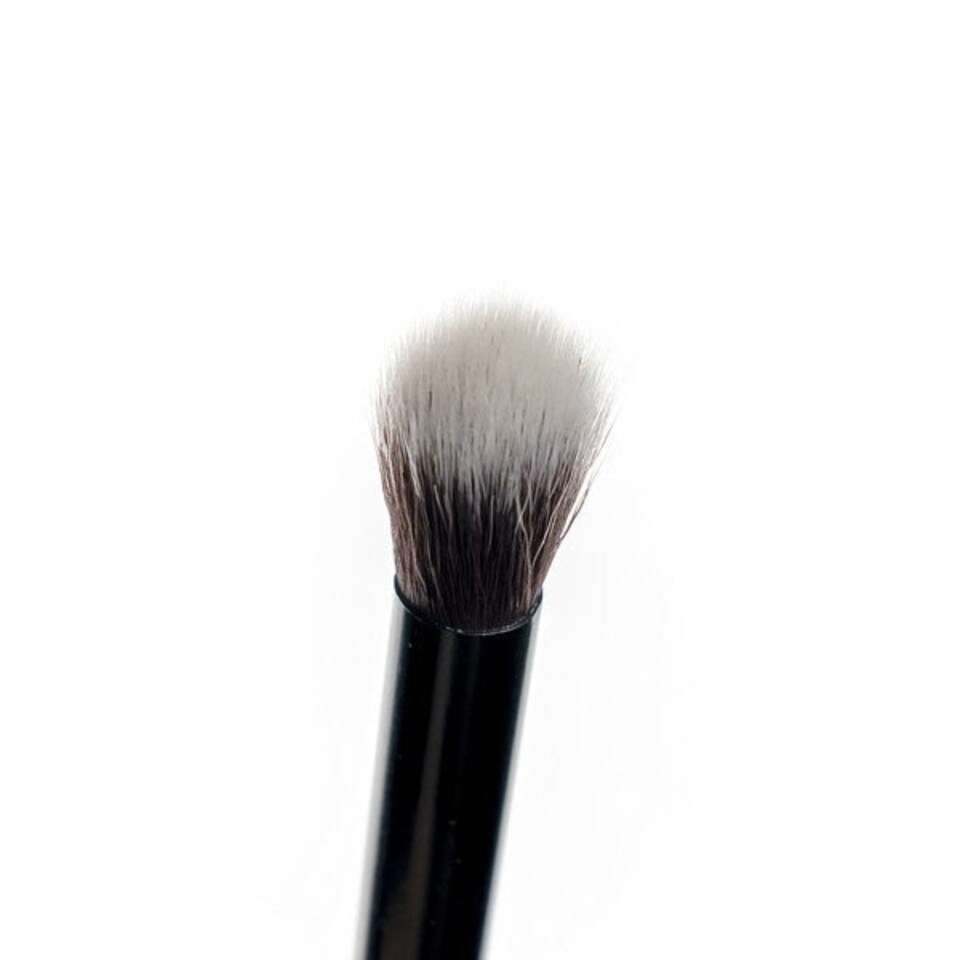 image 1 of Brushworks No. 14 Fluffy Blending Eye Brush