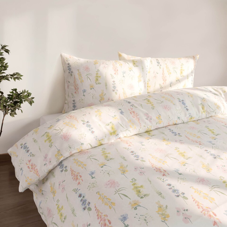 image 1 of Martex Studio Edition Summer Bloom Duvet Cover Set - King