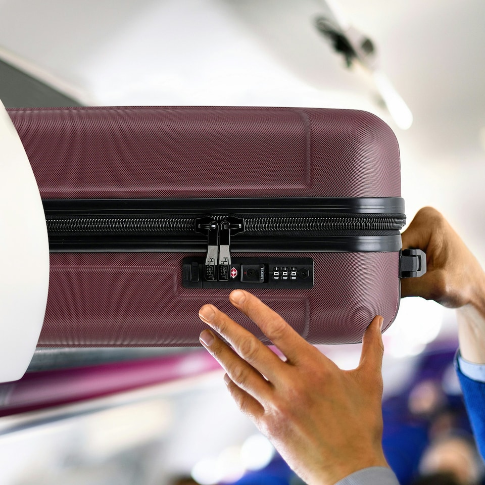 image 1 of Flight Knight Premium Hard Shell Lightweight Cabin Suitcase - Built-in TSA Lock & USB Port - 100+ Airlines Approved - easyJet, Ryanair & Jet2 - 55x35x20cm Red | Burgundy | Cabin Bag
