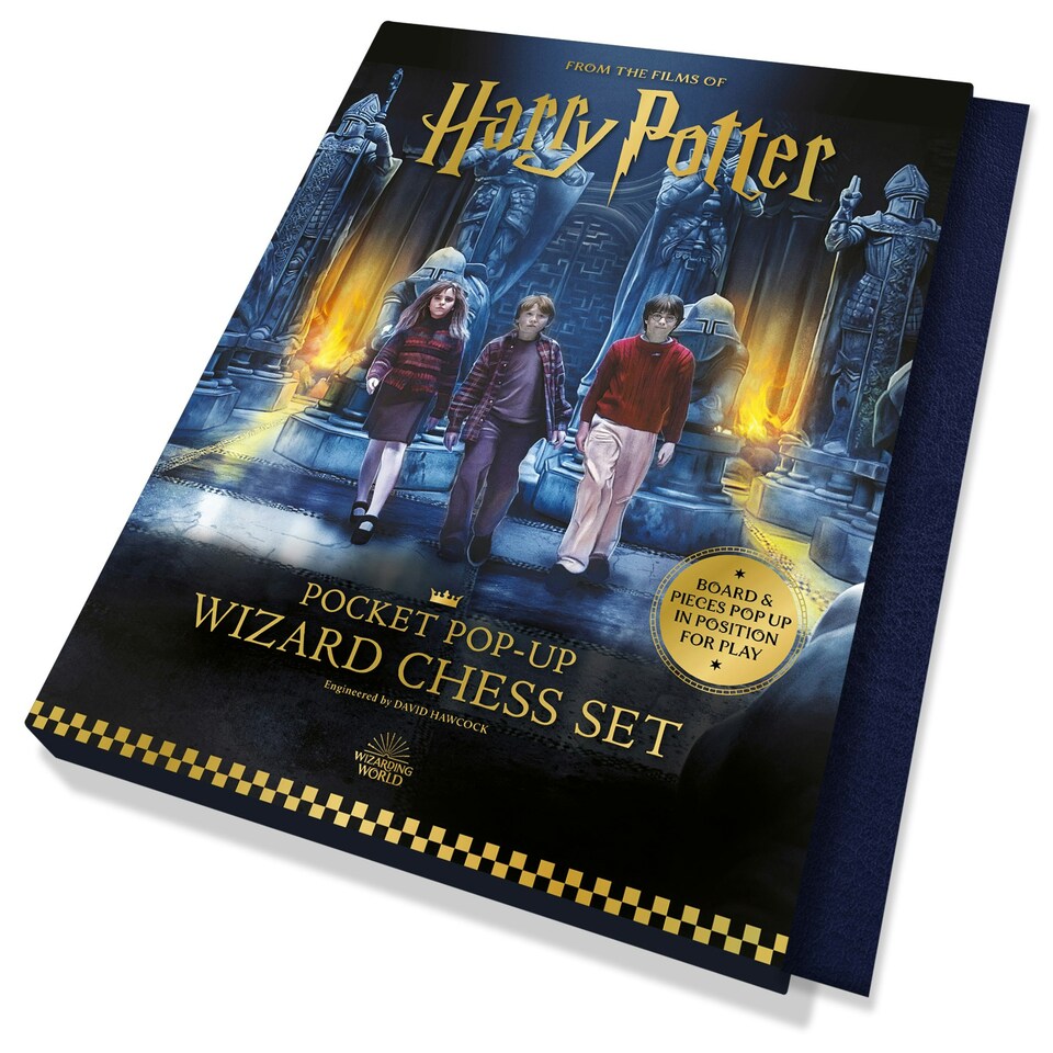 image 1 of Harry Potter - The Pocket Pop-Up Wizard Chess Set
