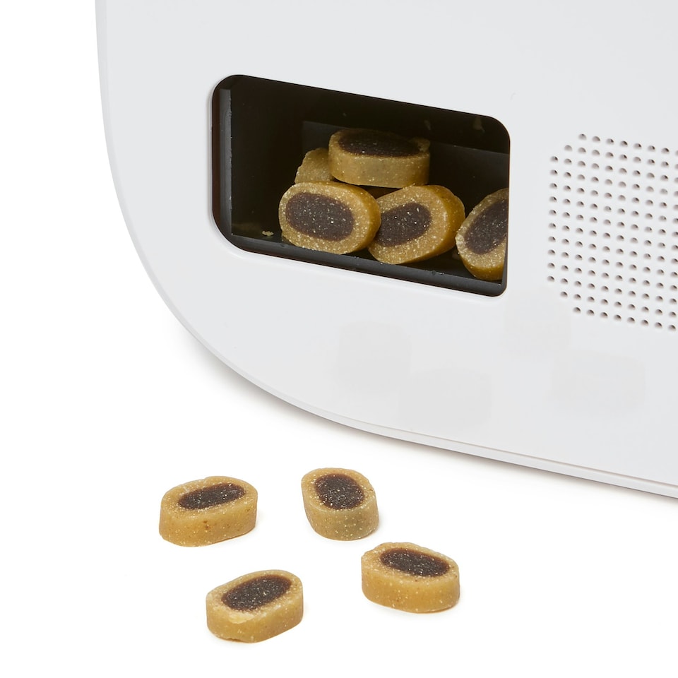 image 1 of Closer Pets TreatView Pet Camera with Treat Dispenser (iOS/Android Compatible) White